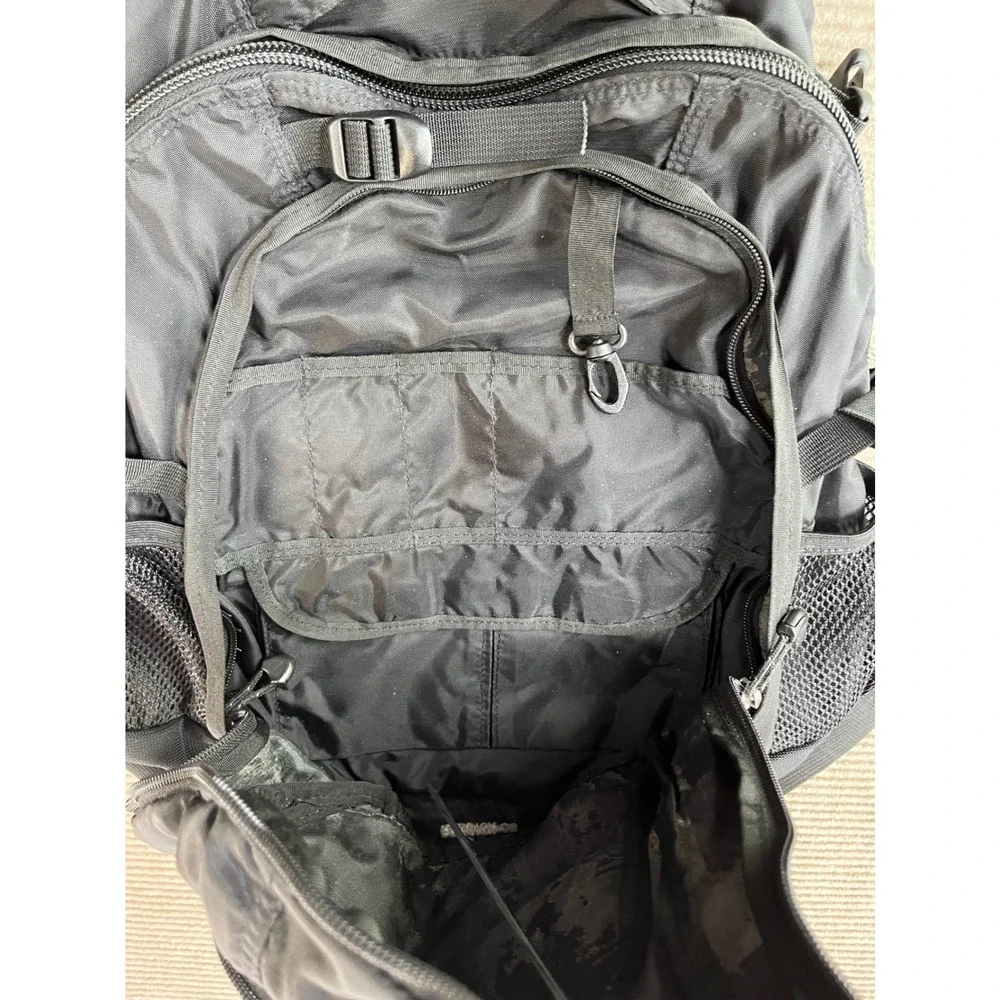 JanSport Equinox 33 Backpack Black Technical Hiking Daypack Travel Bag